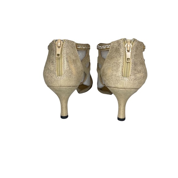 Easy Street Gold w/ Flattery Rhinestone Pumps - Picture 7 of 8